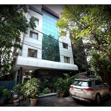 Hotel Oscar - Hauz Khas New Delhi Exterior photo